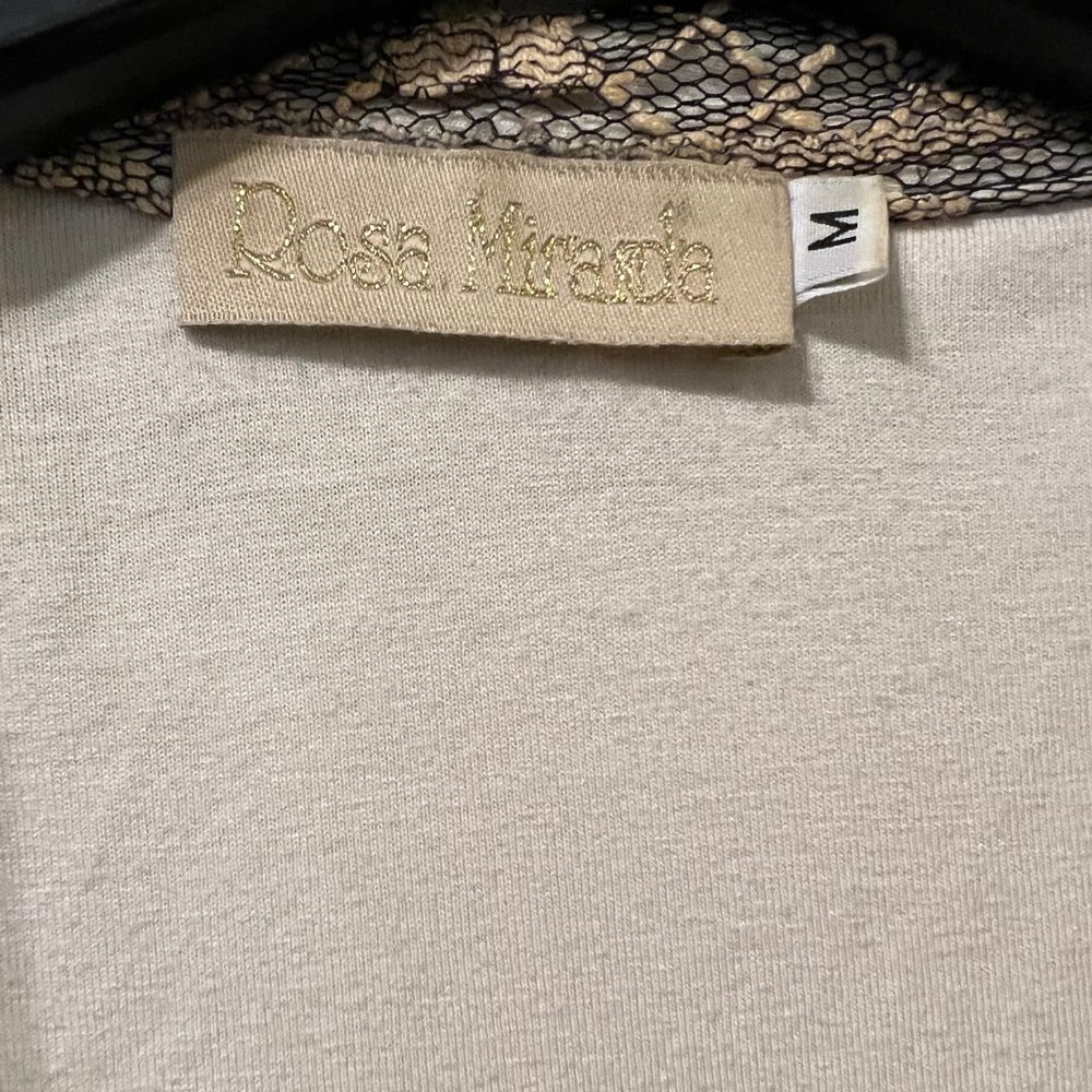 Rosa Miranda - Picture 2 of 9